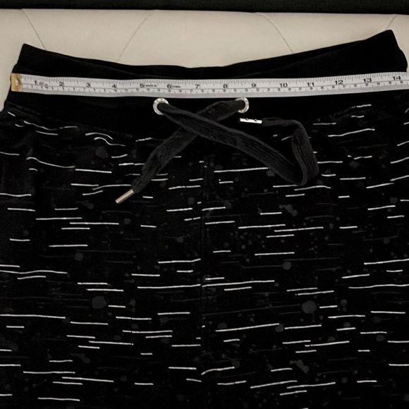 Men’s shorts - Picture 11 of 13